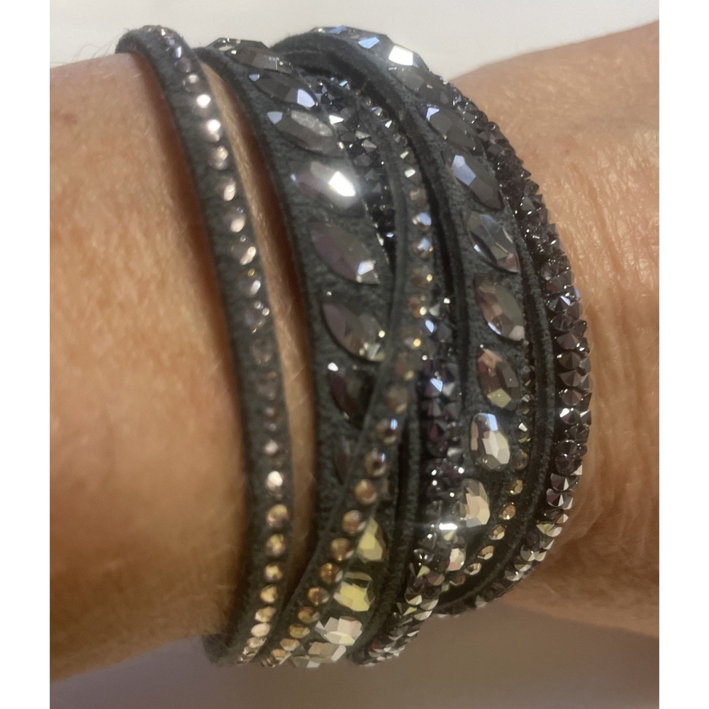 Gray Leather Crystal Wrap Bracelet Bling Dazzle Snap Closure - Picture 4 of 9